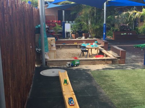 Mount Hutton Child Care Centre - Sunshine Coast Child Care 0